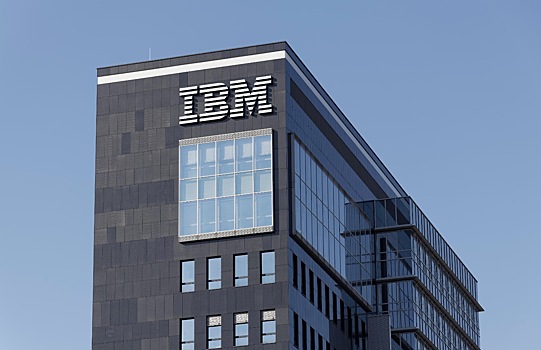 IBM уволит еще 8 тысяч сотрудников
