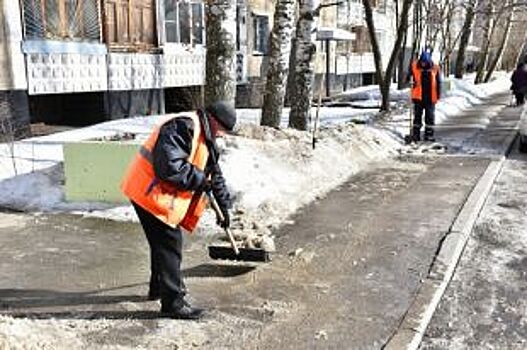 В Ярославле усилили контроль за уборкой дворов