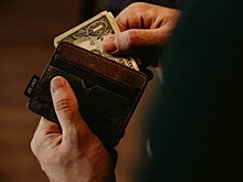 Какие карты и деньги лучше брать за границу