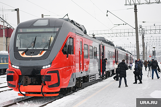 Пассажиры «Орлана» ехали из Екатеринбурга в Челябинске в холоде и темноте