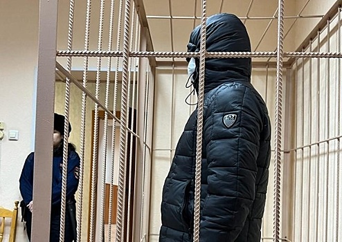 Суд продлил арест экс-начальнику Центрального ОБЭП Новосибирска Умерову по делу о взятке