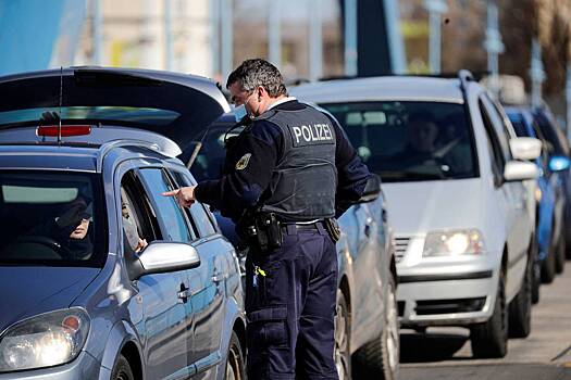 Возвращавшаяся домой россиянка рассказала о столпившихся на границе немцах