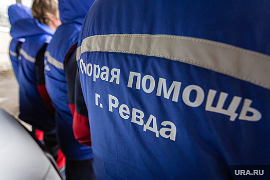 В Свердловской области на пороге больницы умер мужчина