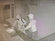 Сотрудники МВД России задержали подозреваемых в кражах из квартир, офисов и ювелирных салонов в нескольких регионах России