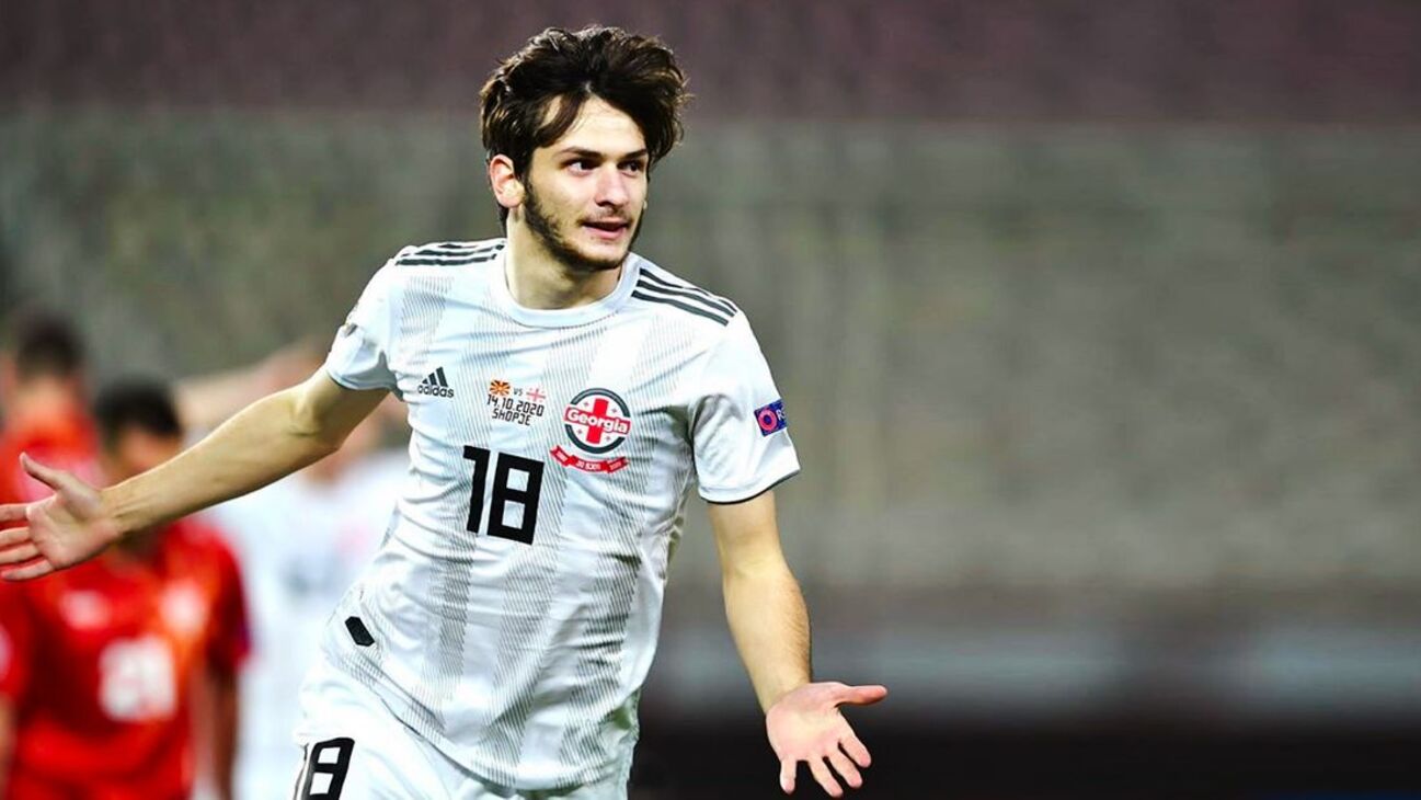 Сборная грузии по футболу 2024. Грузинская сборная по футболу. Сборная гибралтара по футболу. Сборная грузии по футболу состав. Игроки сборной грузии.