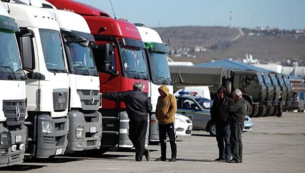 Польша приняла решение по грузовикам РФ