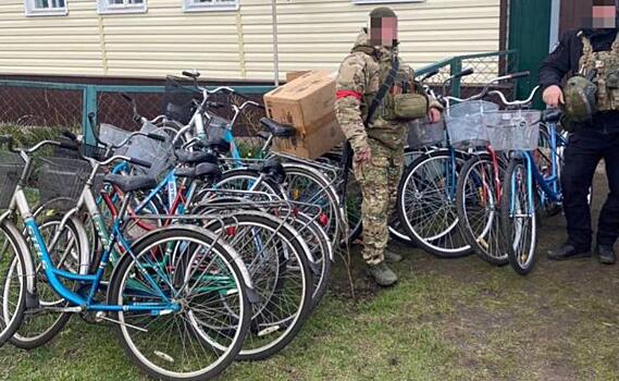 В курском приграничье полицейские нашли в доме украденные из магазинов вещи