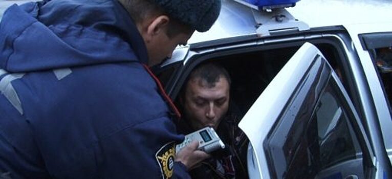 В Орловской области восемь автомобилистов «катались» подшофе