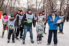 Сотню спортсменов собрал в «Сокольниках» биатлон на коньках