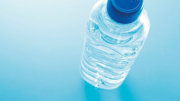 Бесплатный капельный полив своими руками: не спешите выбрасывать бутылки