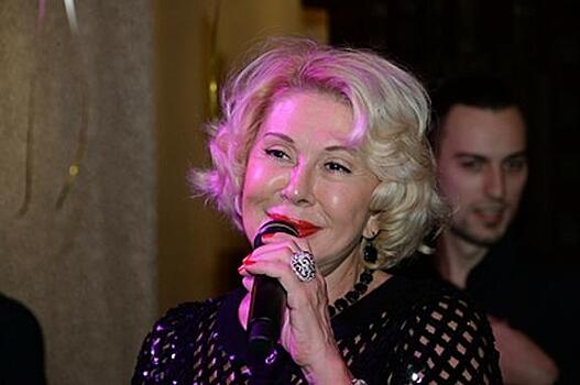 Любовь Успенская назвала имя мужчины, который может стать отцом ее ребенка