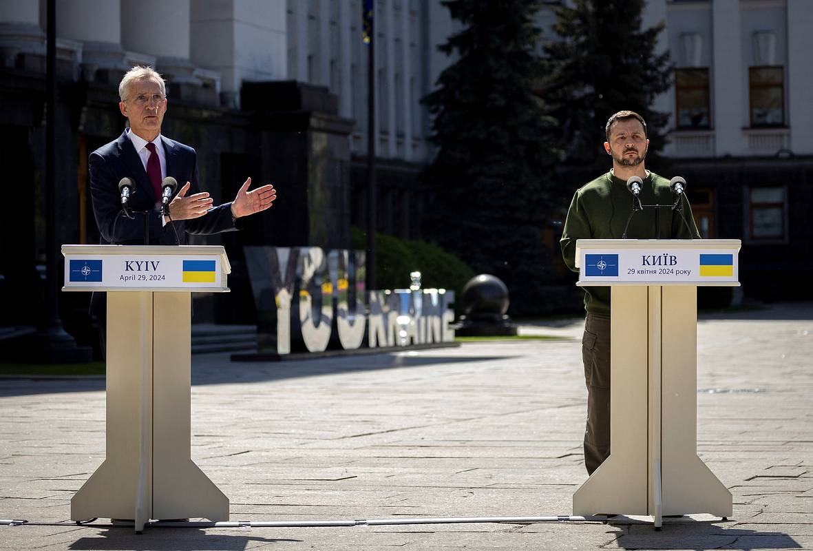 В НАТО заявили о невозможности пригласить Украину в альянс на саммите в июле