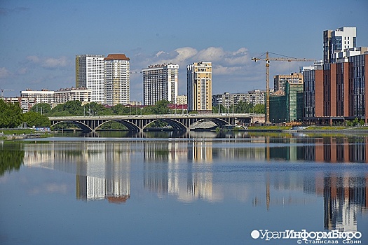 Набережную за Макаровским мостом в Екатеринбурге благоустроят на несколько лет раньше срока