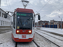 В Самаре трамваем № 5 управляет Снегурочка
