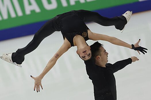 Тренер Росляков заявил, что хочет придумать парную поддержку имени Косторной — Куницы