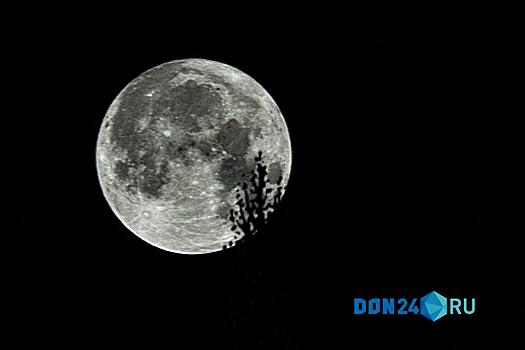 Жители Ростовской области в ночь на 6 ноября смогут увидеть самое крупное полнолуние 2025 года