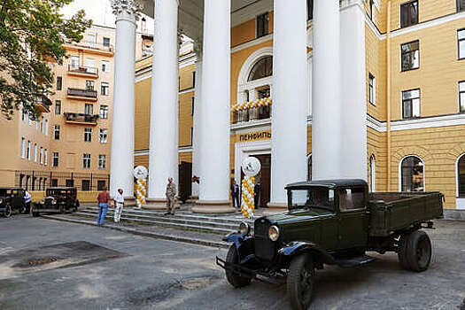 Беглов: на "Ленфильме" будут снимать фильмы о героическом прошлом России