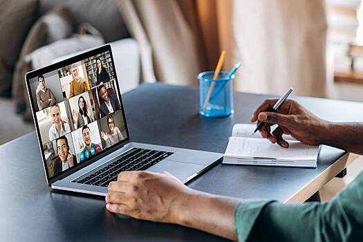 Не отключенный вовремя микрофон разрушил репутацию менеджера