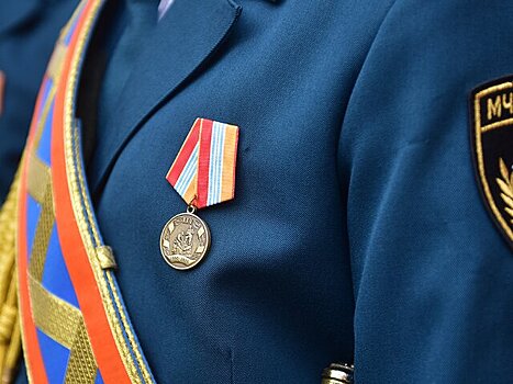 До 5 тыс срочников будут ежегодно направляться на службу в МЧС России