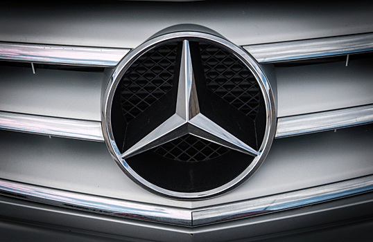 Mercedes-Benz отзывает сотни тысяч машин по всему миру