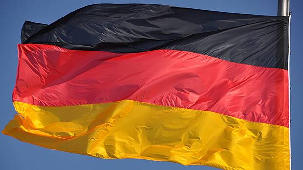 СМИ: Два человека погибли в Германии в результате падения гироплана