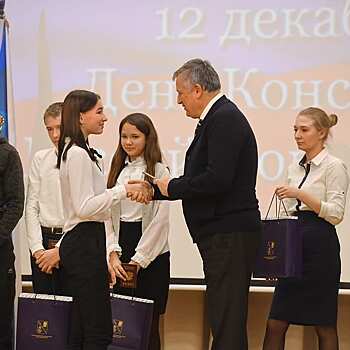 Новоселье отметили в Новоселье вручением паспортов