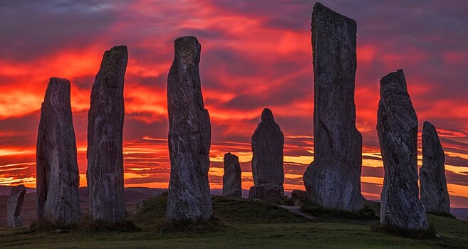 Древний каменный монумент в Шотландии притягивал молнии: загадки прошлого