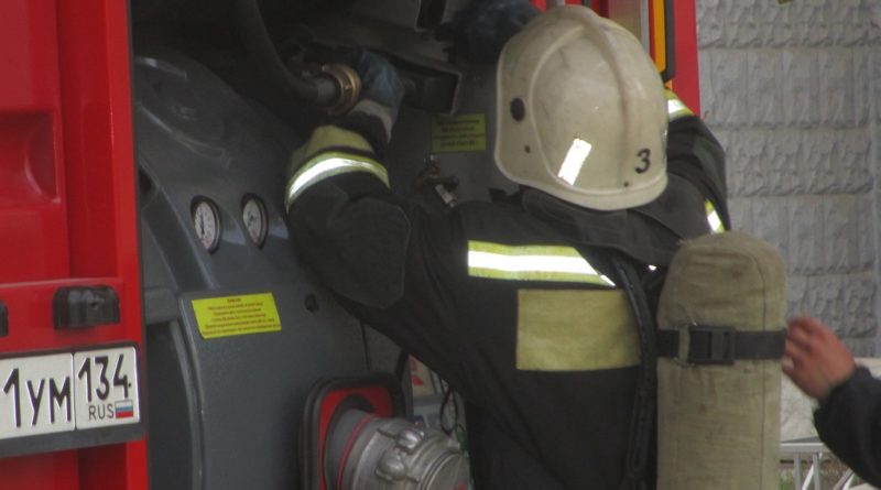 Пожар в частном доме унес жизнь волгоградца. Благоверная спаслась