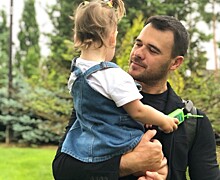 «Копия папы»: Эмин Агаларов перестал скрывать лицо 2-летней дочери от Алены Гавриловой
