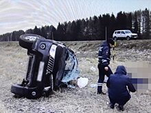 В Башкирии Mitsubishi Pajero вылетело в кювет, погибли ребенок и водитель