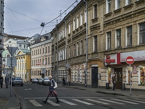 Московский особняк продают по цене квартиры