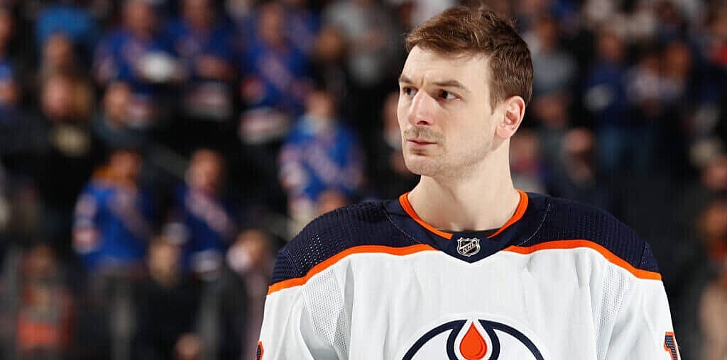 Хайман о флагах со свастикой на протестах в Оттаве: «Тревожно видеть ...