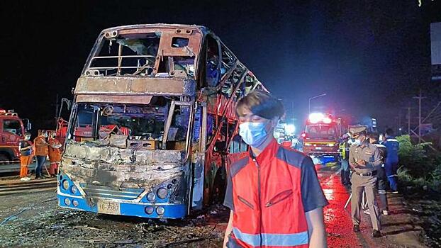 Пять человек погибли в пылающем автобусе на пути в Бангкок