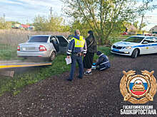 В Башкирии пьяная девушка угнала такси, пока водитель был в кафе