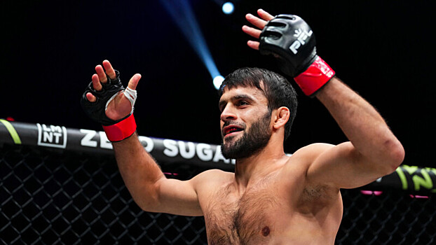 Россиянин Рабаданов победил американца Ли на турнире PFL World Tournament 6