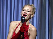 Светлана Ходченкова предстала на новом фото в ретро-образе