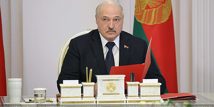 «Впереди у нас непростой экзамен»: Лукашенко дал поручения новым главам районных исполкомов