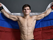 Евлоев победил Гранди на турнире UFC Fight Island 3