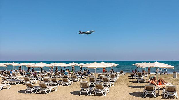 На Кипре рассчитывают, что туристов из России и Украины заменят гости из Великобритании