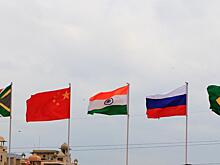 Индийский эксперт объяснил, при каких условиях БРИКС бросит вызов гегемонии США