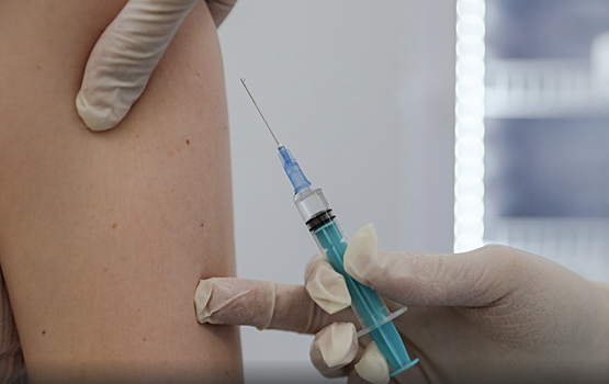 Онколог назвал сроки появления вакцины от рака