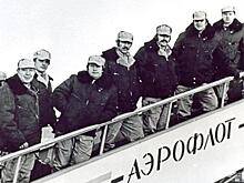 "Наш механик-водитель дрогнул. Тогда Карпухин  прорычал: «Вперед или пристрелю!»