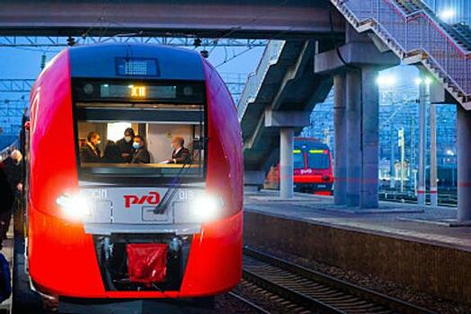 ФПК назначит дополнительные поезда между Москвой и Санкт-Петербургом в июне-августе