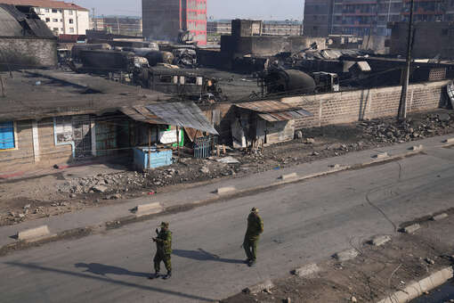 В столице Кении в результате пожара на заправке погибли два человека, 222 ранены
