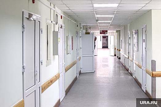 В Екатеринбурге выписали из больницы девушку, выпавшую с 20 этажа