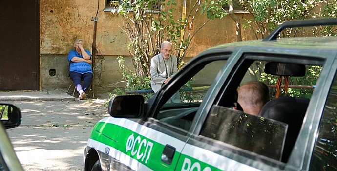 Курганец выплатил долги в сотни тысяч рублей после ареста автомобиля