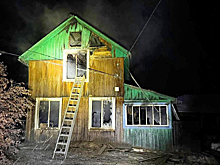 Двое детей сгорели в запертом доме под Братском