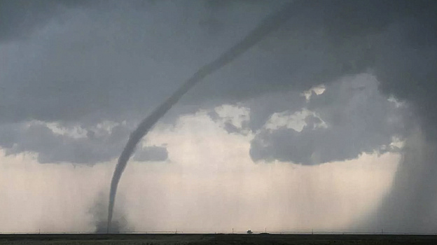 Тазовчане сняли на видео смерч