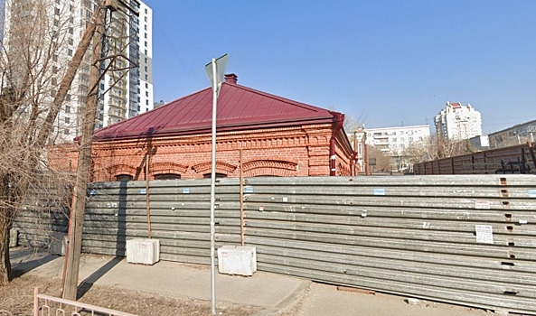 Историческое здание в центре Волгограда хотят сдать под магазин или кафе