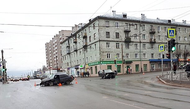 С начала года в Кировской области из-за выезда водителей на встречную полосу погибли 18 человек